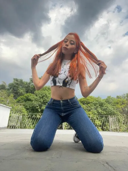 Live sex webcam photo for LaurenVegaa #4105333