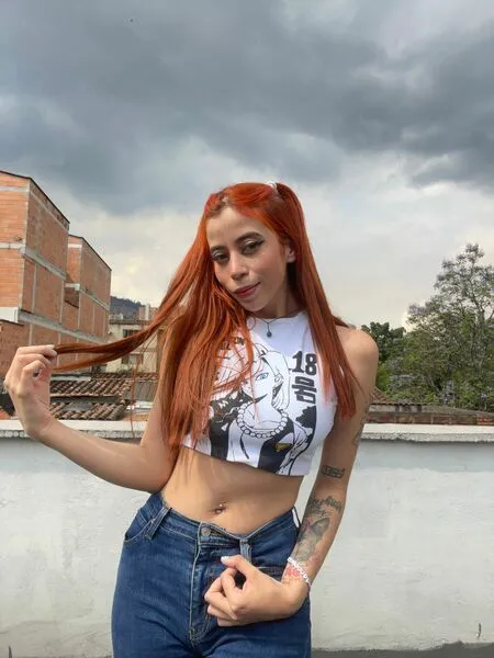 Live sex webcam photo for LaurenVegaa #4105321