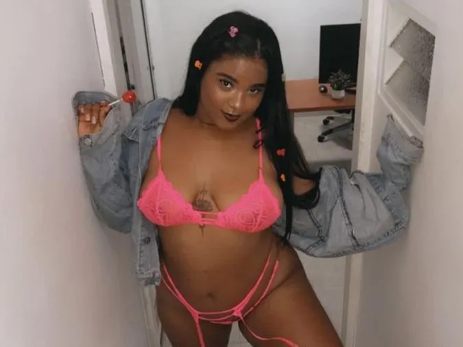 Live sex webcam photo for LizzPeyton #3244989