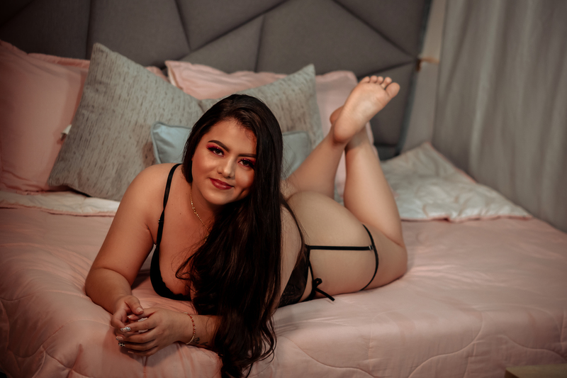 Live sex webcam photo for CandyBel #3215592