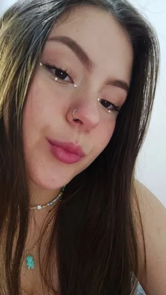Live sex webcam photo for KaraMorris #3235216