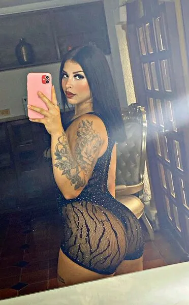 Live sex webcam photo for IsabelBaudin #6019944