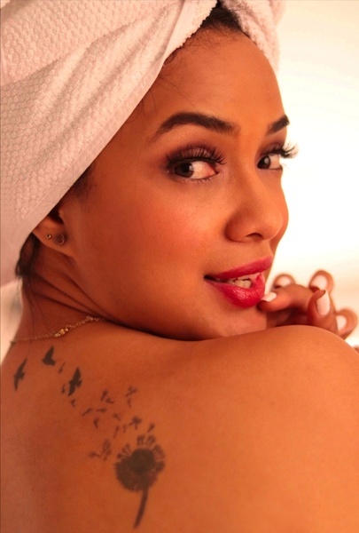 Live sex webcam photo for LEAHDOUGLASS #3240955