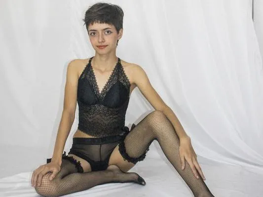 Live sex webcam photo for LadyRiozi #3216943