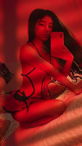 Live sex webcam photo for SaraDiazzz #3612980