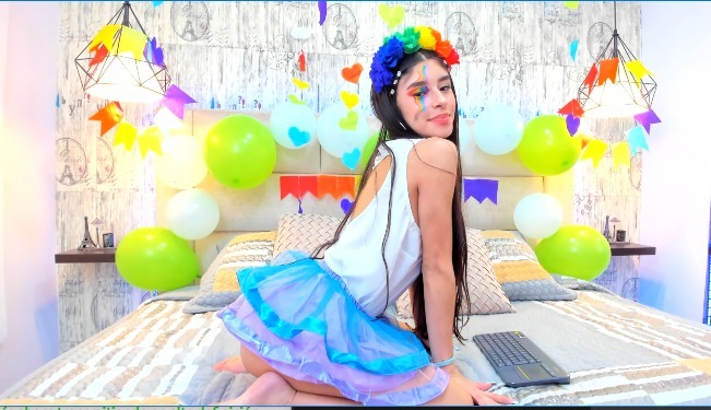 Live sex webcam photo for SaraDiazzz #3328339