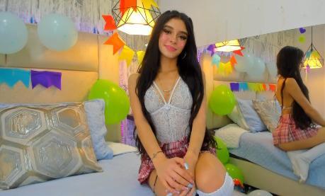 Live sex webcam photo for SaraDiazzz #3332470