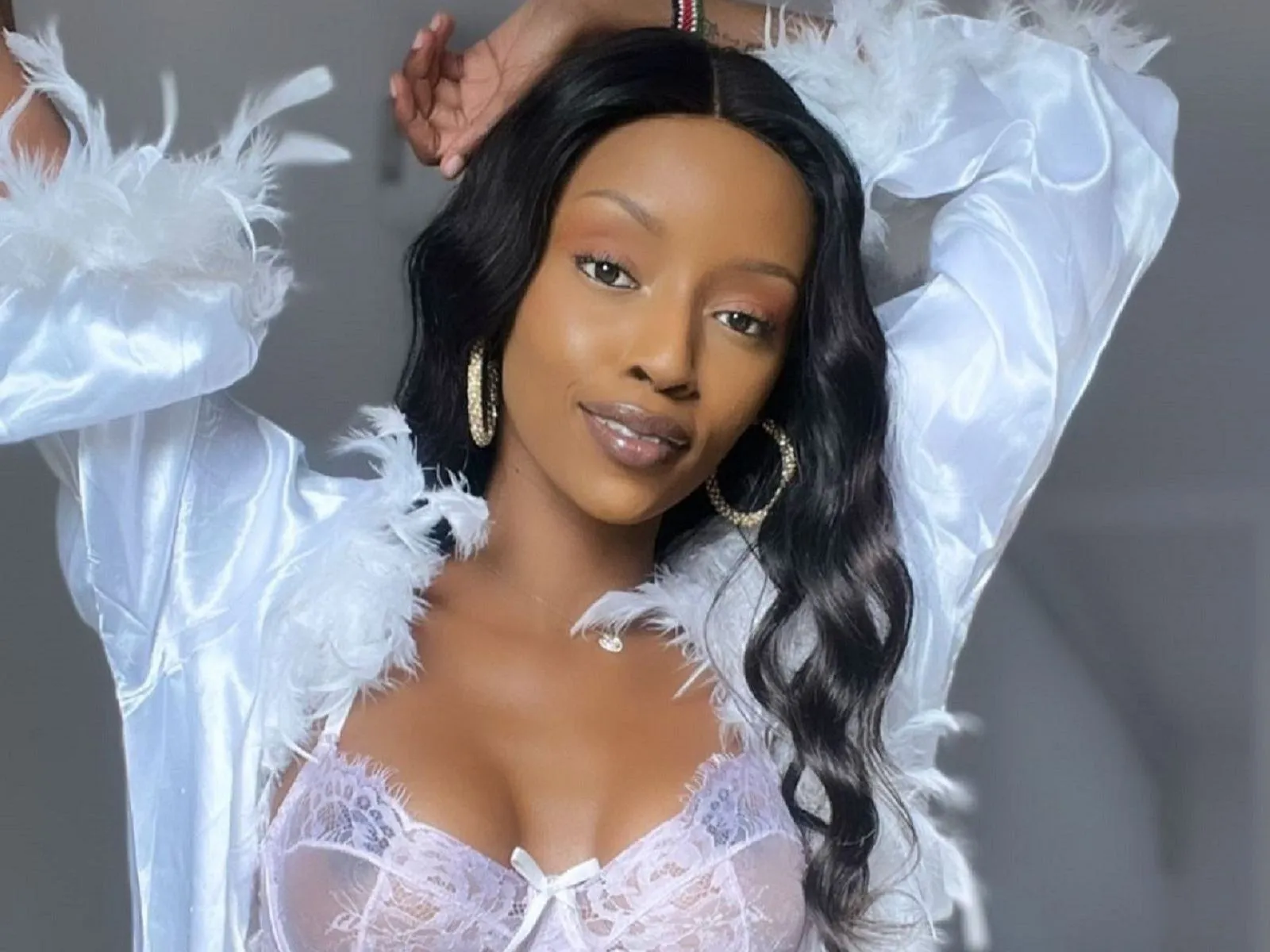 Live sex webcam photo for AvrieBerhane #5650784