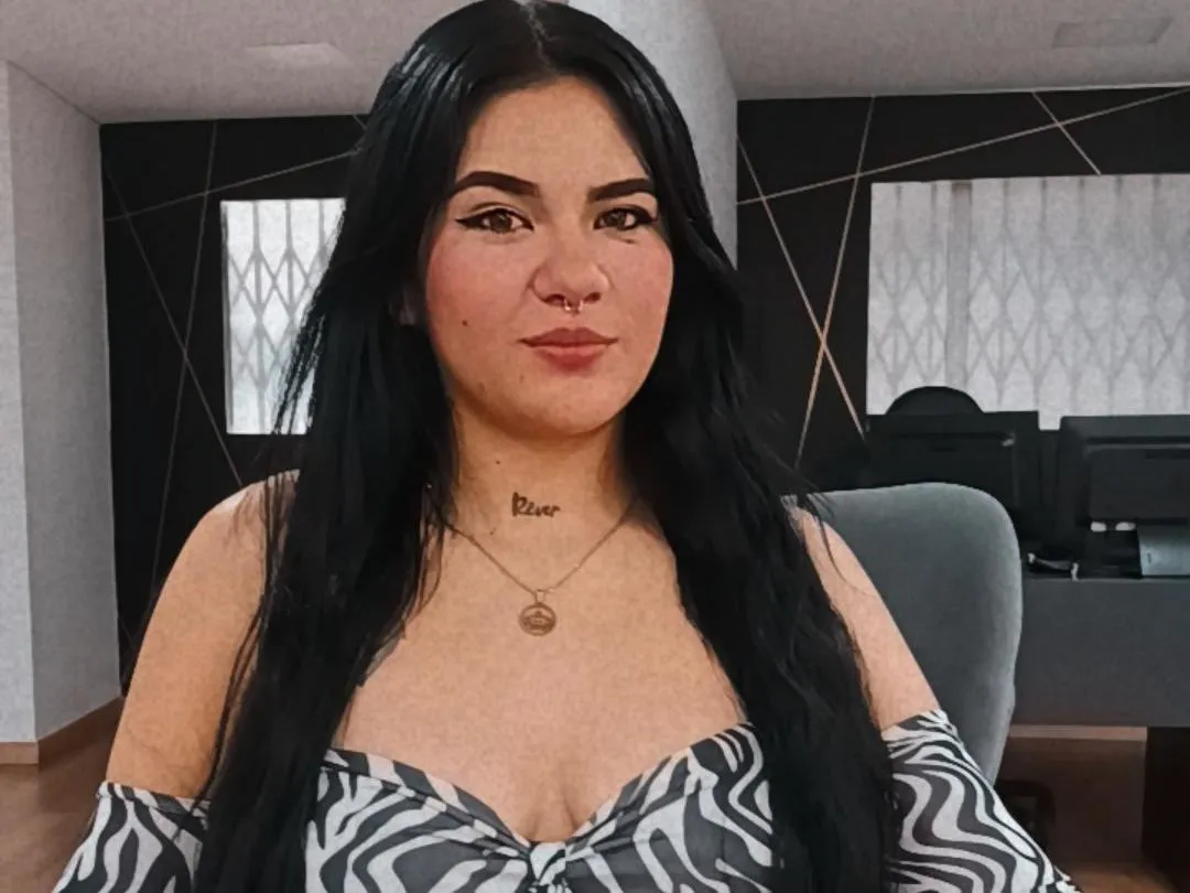 Live sex webcam photo for RoxyLitt #3205294