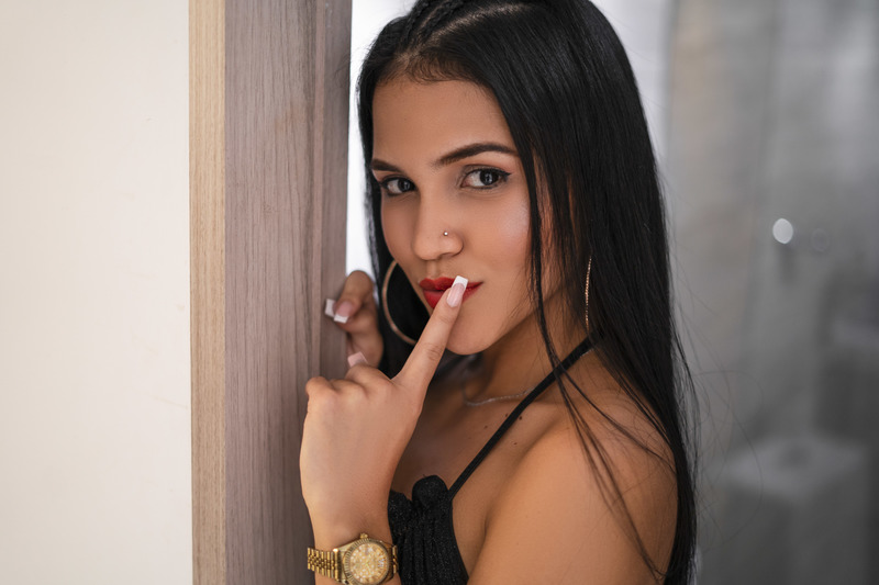 Live sex webcam photo for AliceRiizzo #3207880