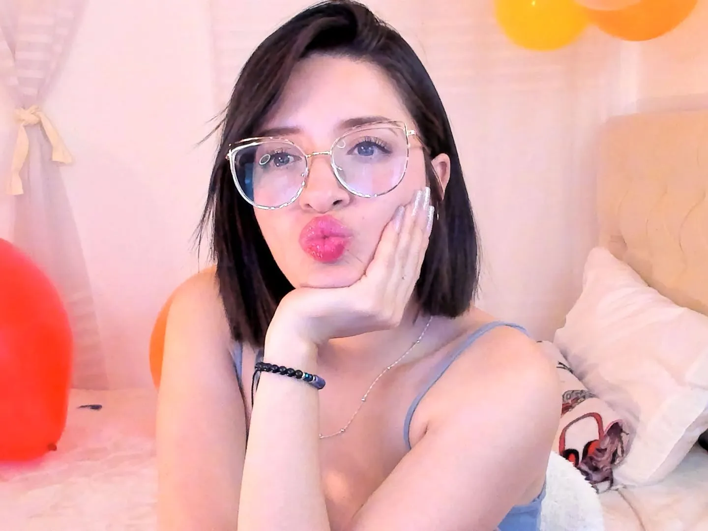 Live sex webcam photo for AnaRuuh #5834663