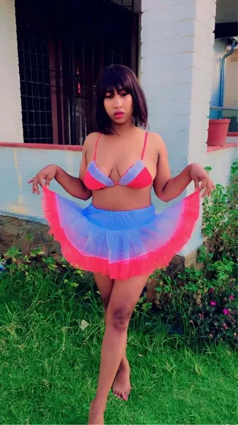 Live sex webcam photo for EBONYhotness #3237095