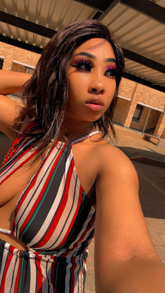 Live sex webcam photo for EBONYhotness #6936636