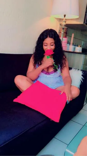 Live sex webcam photo for EBONYhotness #4072439