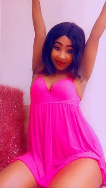 Live sex webcam photo for EBONYhotness #3212087