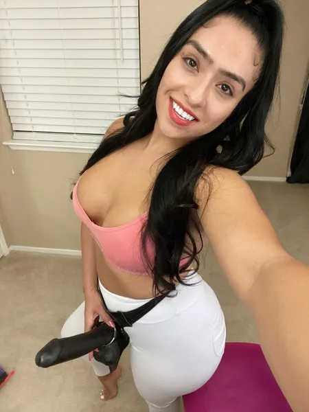 Live sex webcam photo for LatinSandra #7798714