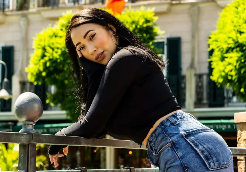 Live sex webcam photo for Flora_Kalypso #3423174