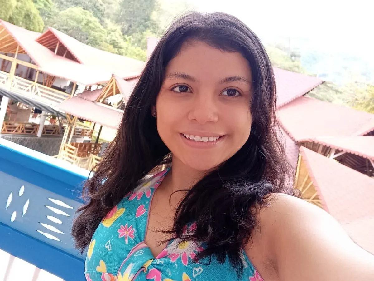 Live sex webcam photo for CammylaFox #3224428