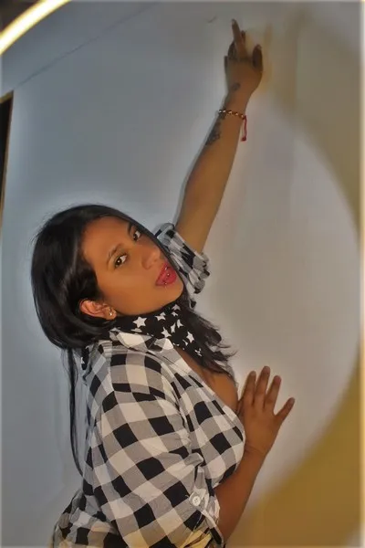 Live sex webcam photo for MullerPamela #3312257