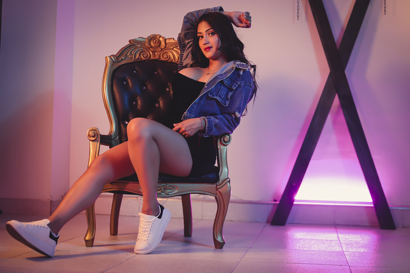 Live sex webcam photo for AmmeliaRose #3836699