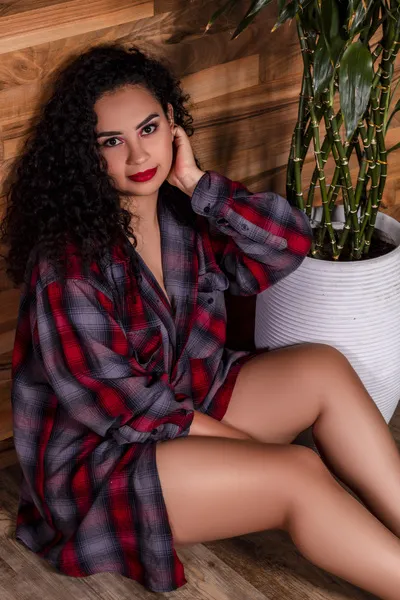 Live sex webcam photo for LiizzyWilliams #3572701