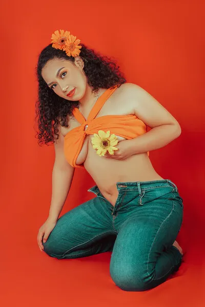 Live sex webcam photo for LiizzyWilliams #4057385