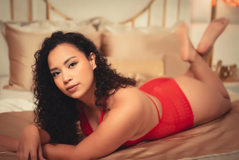 Live sex webcam photo for LiizzyWilliams #3217108