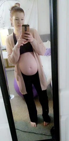 Live sex webcam photo for ZoeeMoon #3415691