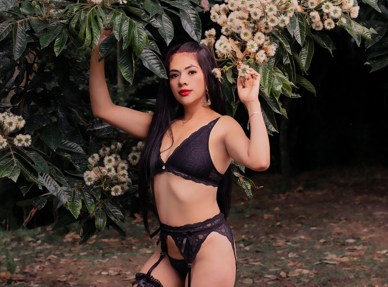 Live sex webcam photo for LianaMarcuzzii #3213221