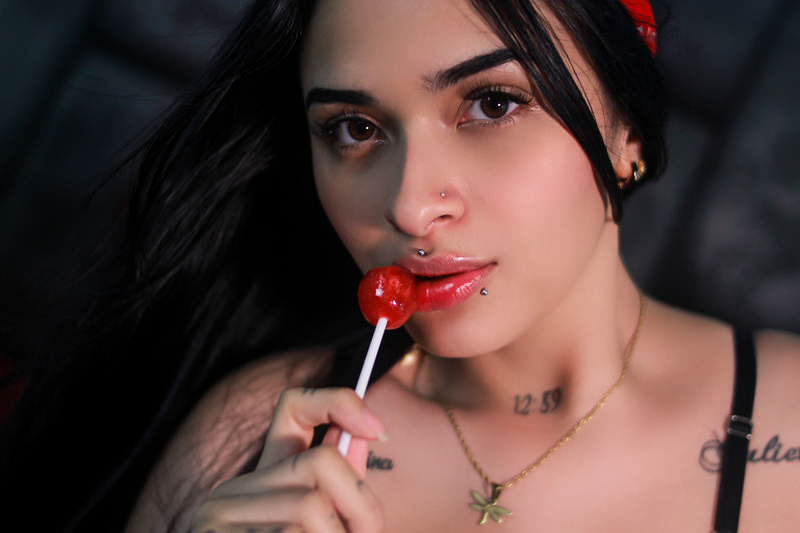 Live sex webcam photo for AnnieLouis #3231489