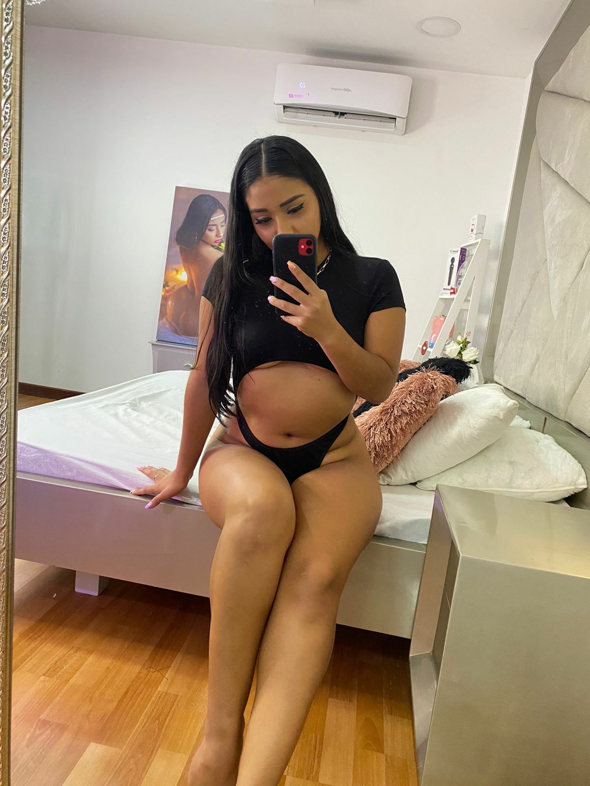 Live sex webcam photo for IrinaTanned #8092676