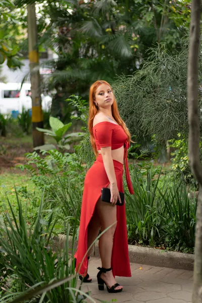 Live sex webcam photo for MeelannyVega #3555672