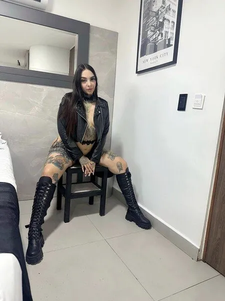 Live sex webcam photo for StefanyMarkez #7139384