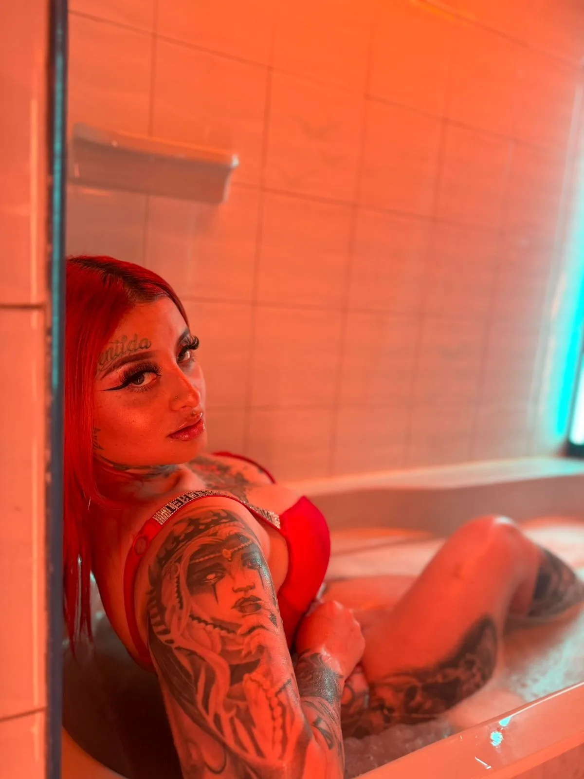 Live sex webcam photo for HannaPetite #6109225