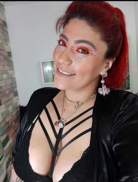 Live sex webcam photo for GabihotBbw #3274583