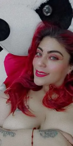 Live sex webcam photo for GabihotBbw #3282976