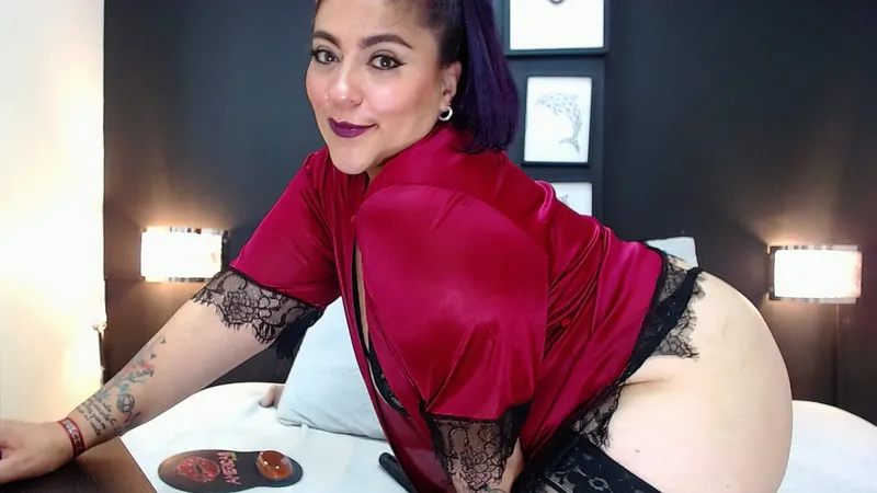 Live sex webcam photo for GabihotBbw #3380951