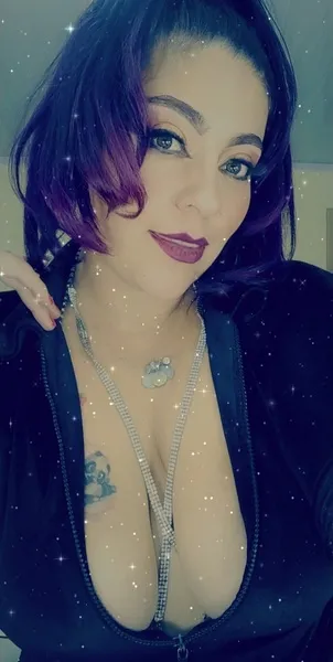 Live sex webcam photo for GabihotBbw #3382383