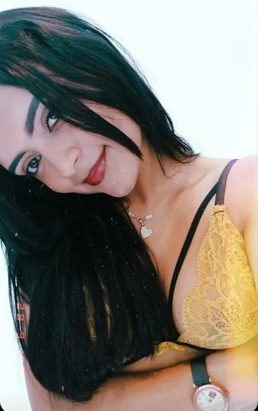 Live sex webcam photo for CieloMondragon #3441458