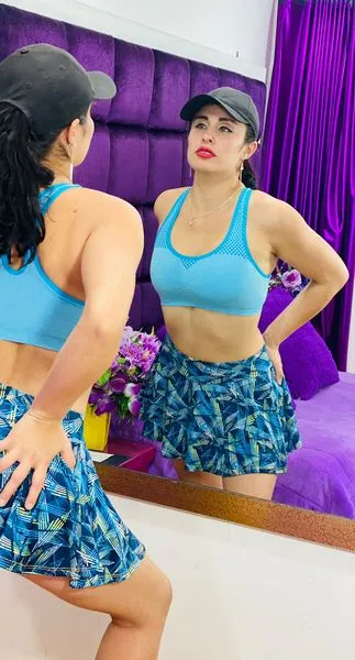 Live sex webcam photo for DannaJeins #3243026