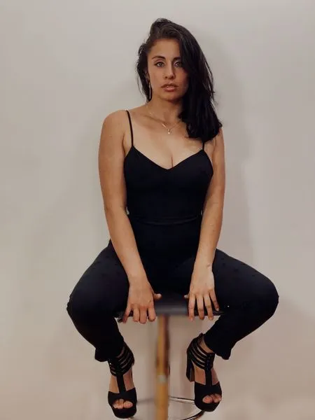 Live sex webcam photo for DannaJeins #3243039
