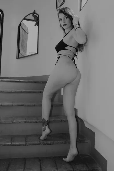 Live sex webcam photo for MilaSunn #3219185