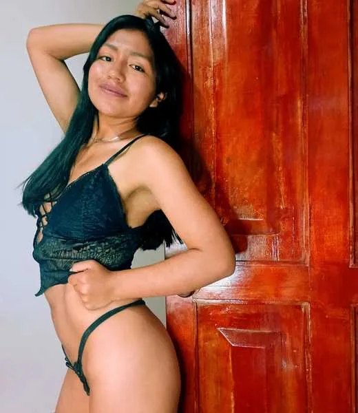 Live sex webcam photo for LollaBunnyx #3220520