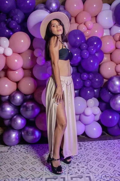 Live sex webcam photo for LizMorrison #3214404