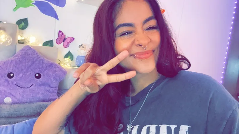 Live sex webcam photo for ALLYSONPARKERR #6194337