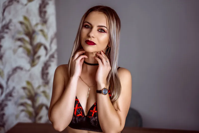 Live sex webcam photo for ClaraRossi #6261724