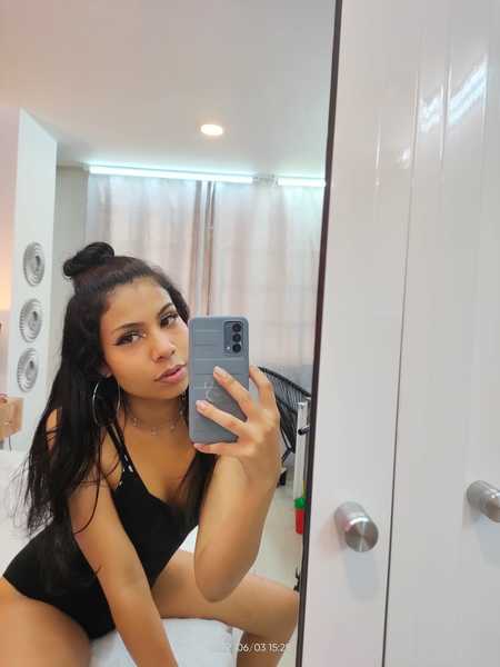 Live sex webcam photo for GrettaAvila #3266777