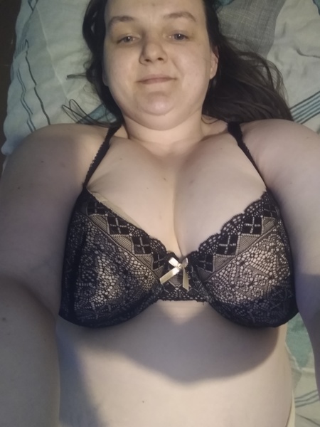 Live sex webcam photo for xHousewifex #3240050