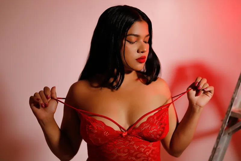 Live sex webcam photo for RossMiller #3344975