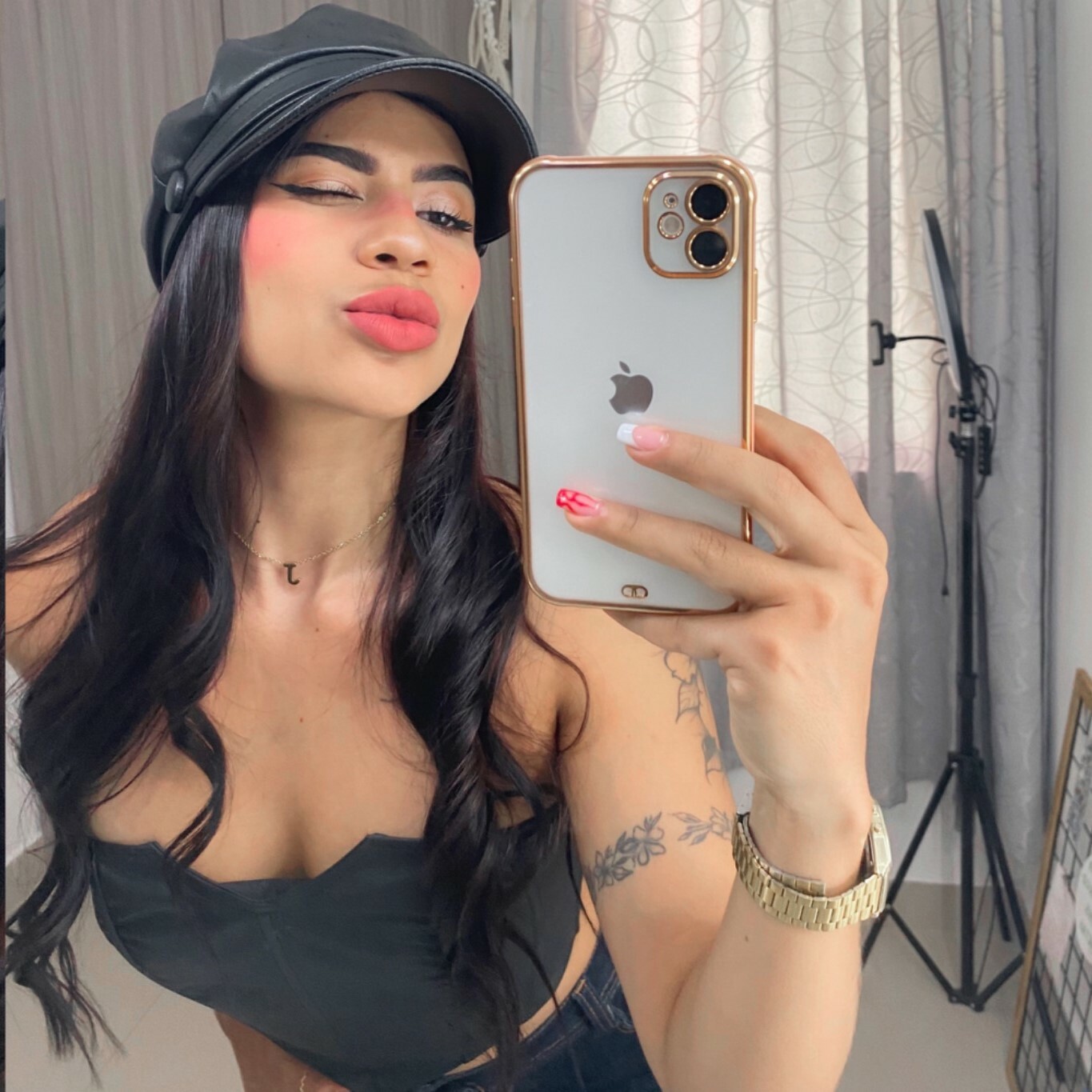 Live sex webcam photo for NikolRyder #7795110